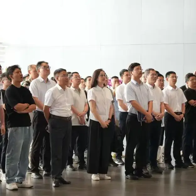 Saic-GM-Wuling และ Dongfeng Liuzhou Motor Exchange